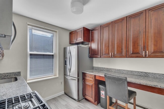 Photo - 787 Summit Ave Unidad 7