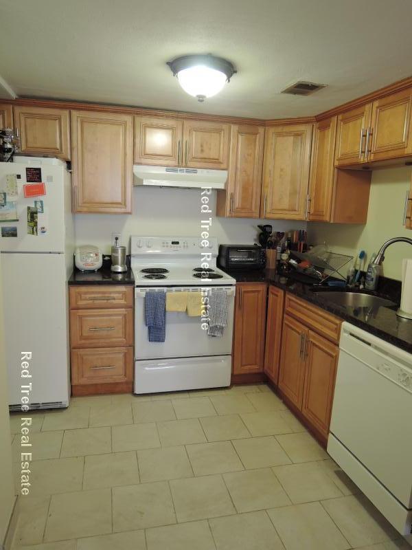 Photo - 361 Faneuil St Unit 3