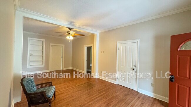 312 Lynn Ave