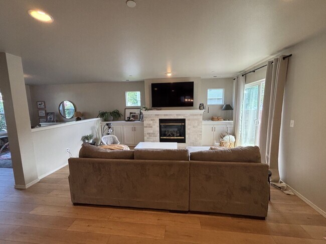 Photo - Beautiful 4-bedroom Dupont home