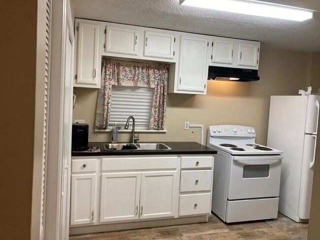 844 Calderwood Hwy Unit Calderwood Lower Unit