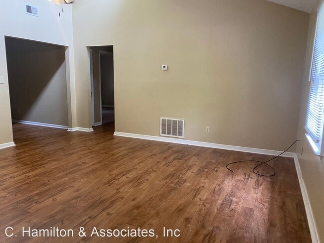 Photo - 2 br, 1 bath House - 150 Creekwood Dr