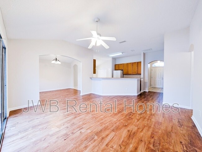 Photo - 893 Oak Arbor Cir