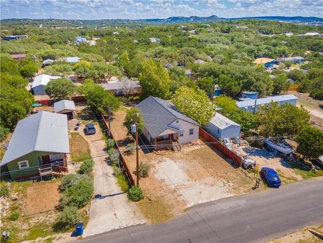 Photo - 691 Tamarack Dr