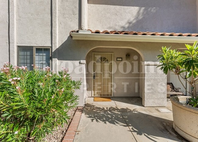 Photo - 820 E 3rd Ave