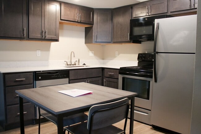 Photo - 812 W Nevada