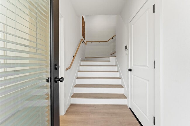 Photo - 816 Curtin St