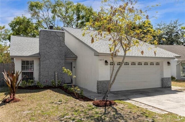 Building Photo - 1427 La Paloma Cir Rental