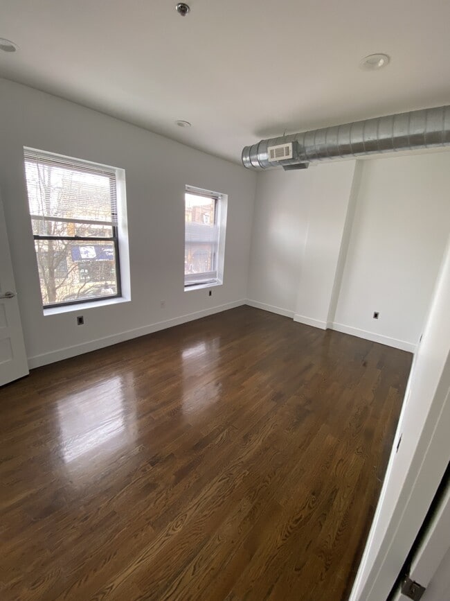 Photo - 45 Main St Unit 2L