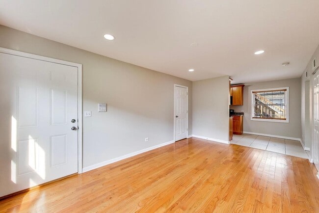 Photo - 7415 N Wolcott Ave Unit 1E