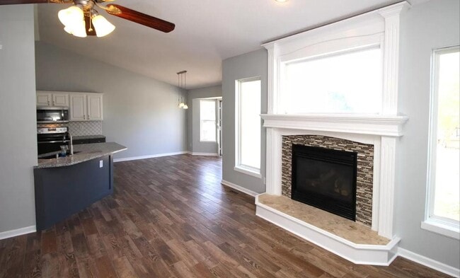 Photo - 1119 E Rushwood Dr