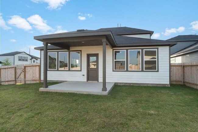 Photo - 8002 Horse Hvn Ln