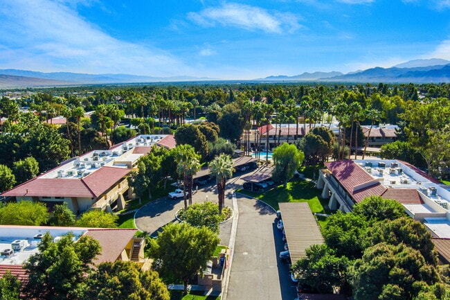 Photo - 2812 N Auburn Ct Unit F207