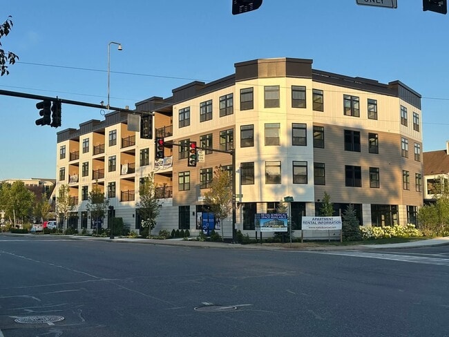 Building Photo - Natick Corner Rental