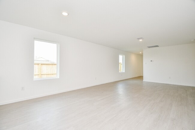 Photo - 6859 Lantana Leaf Ln