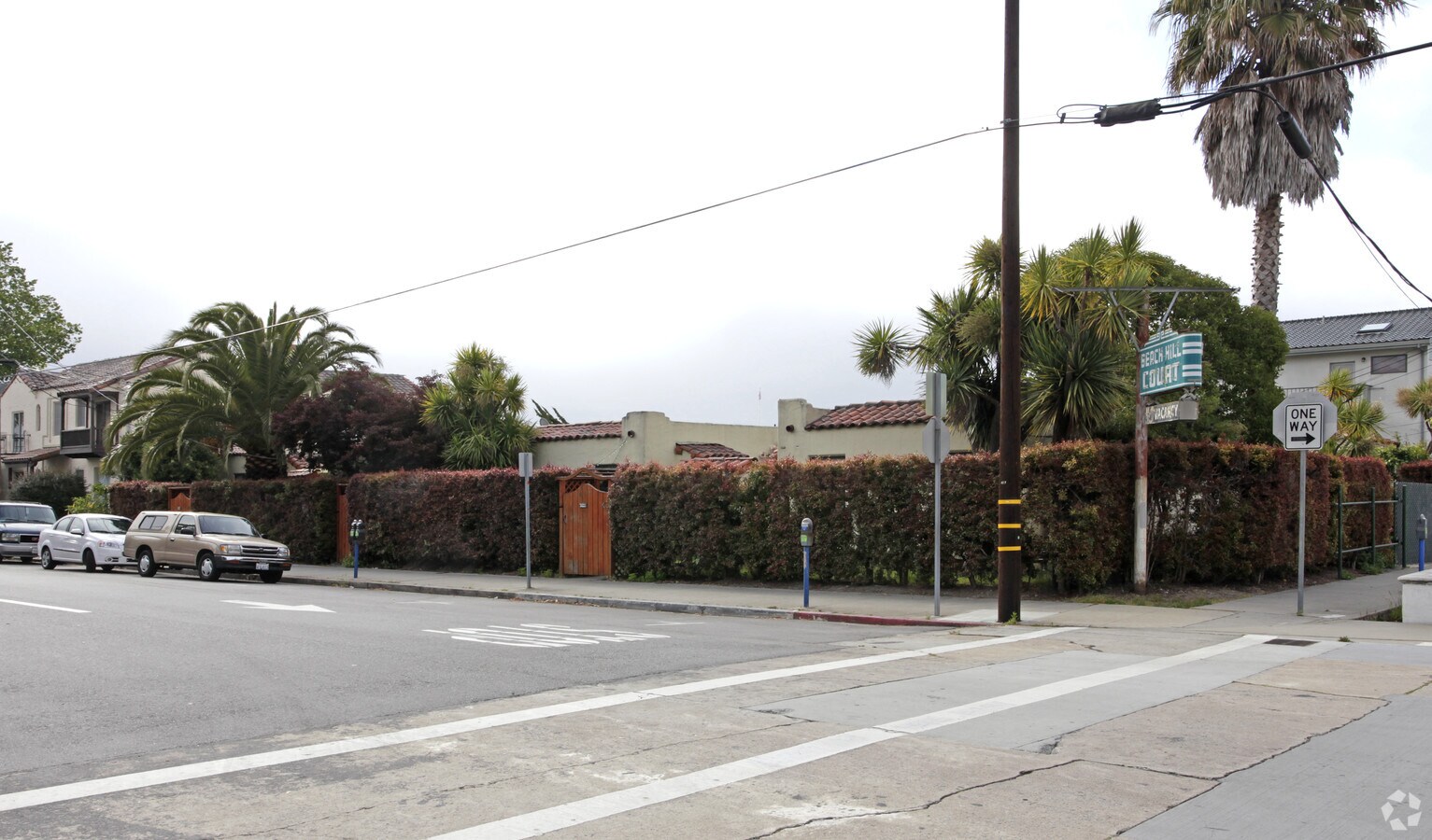 Photo - Beach Hill Court Apts