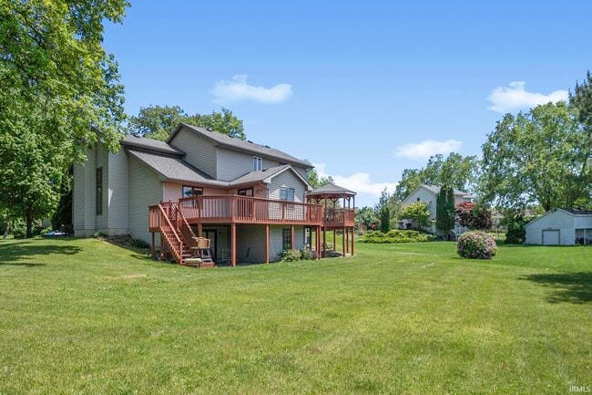 Photo - 52849 Red Fox Trail