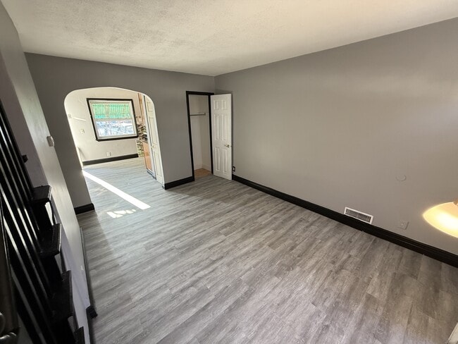 Photo - 419 Garden Ave