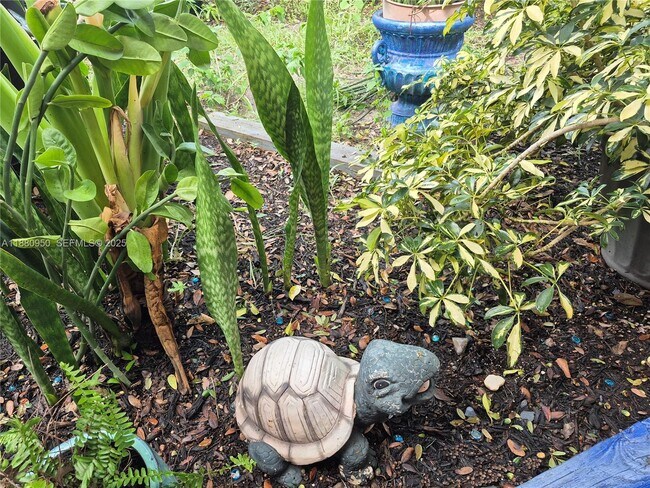 Photo - 4920 SW 28th Terrace Unit 1-2