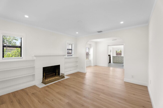 Photo - 517 55th St