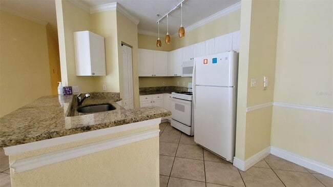Photo - 2713 Via Murano Unit 221