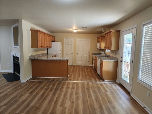 Photo - 3 Bedroom 2 Bath Brick Rancher in New Kent!