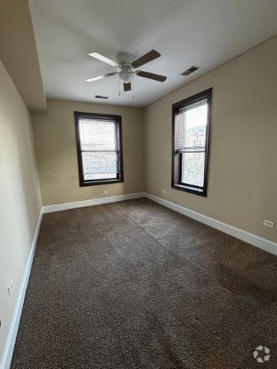 Building Photo - 3700 N Sheffield Ave Rental