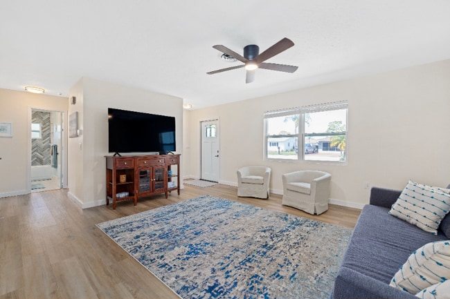 Photo - 155 Englewood Heights Rd