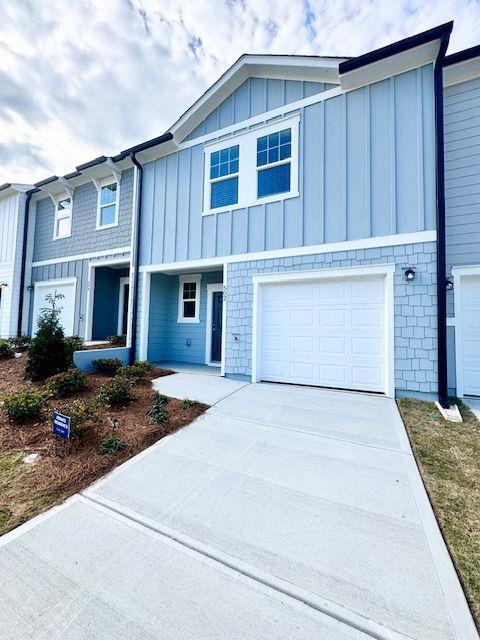 Building Photo - 502 Robson Dr