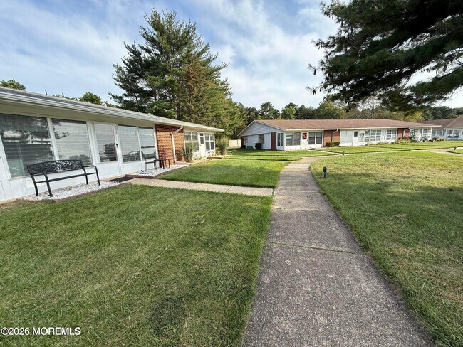 Photo - 1178B Clydebank Ct