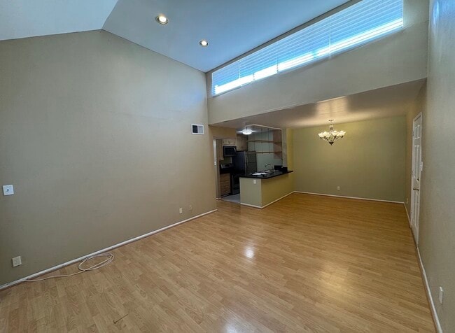 Photo - 5700 Etiwanda Ave Condo Unit 275