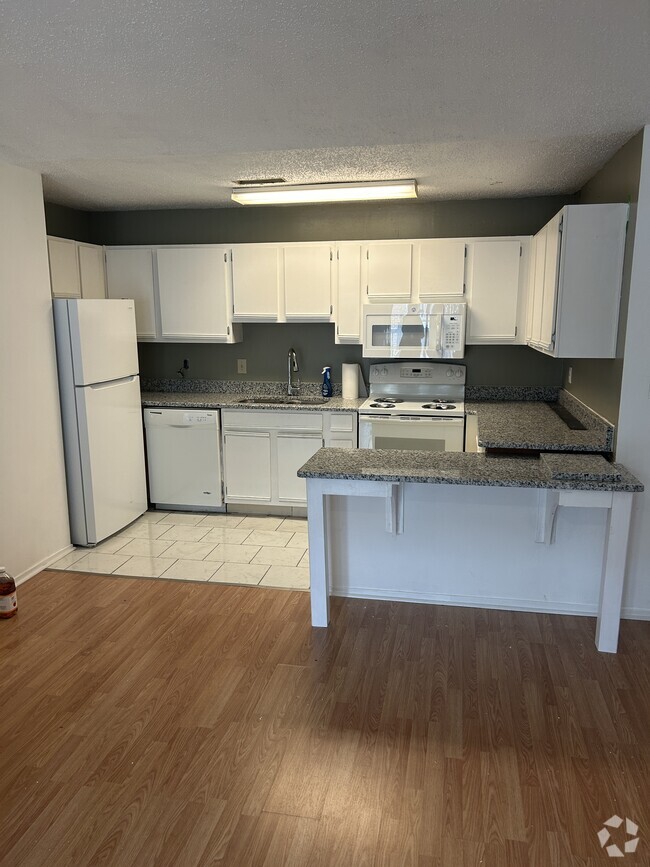 Building Photo - 6620 Willow Pointe NW Unit G Rental
