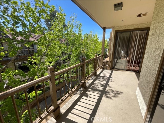 Building Photo - 2563 Plaza del Amo