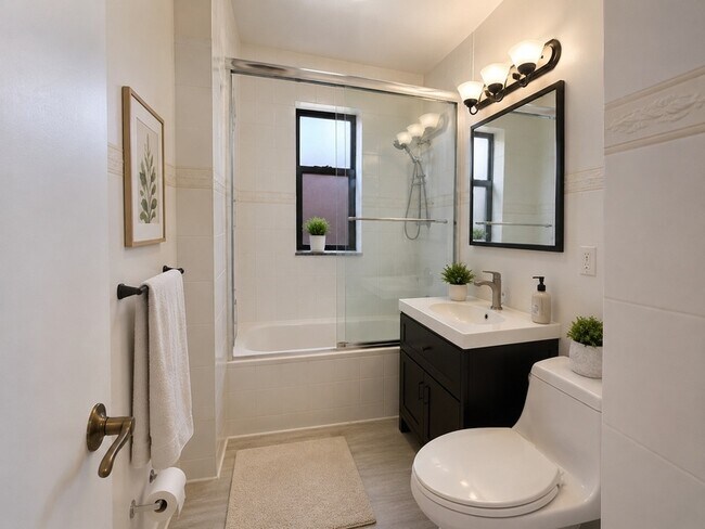 Photo - 6601 Broadway Unit D7