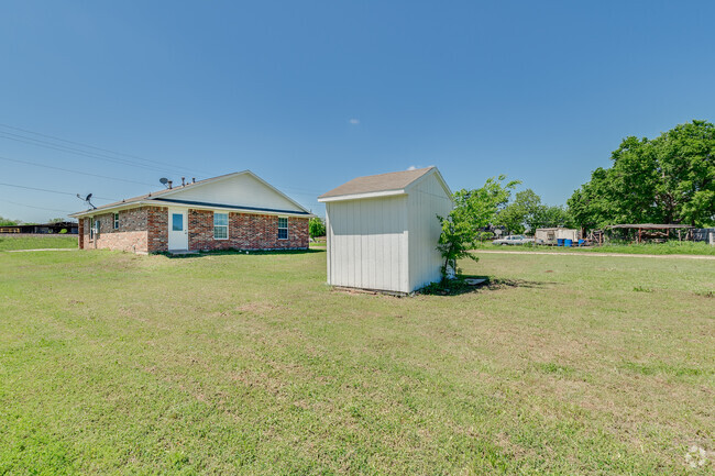 Building Photo - 380 Railroad Ave Rental