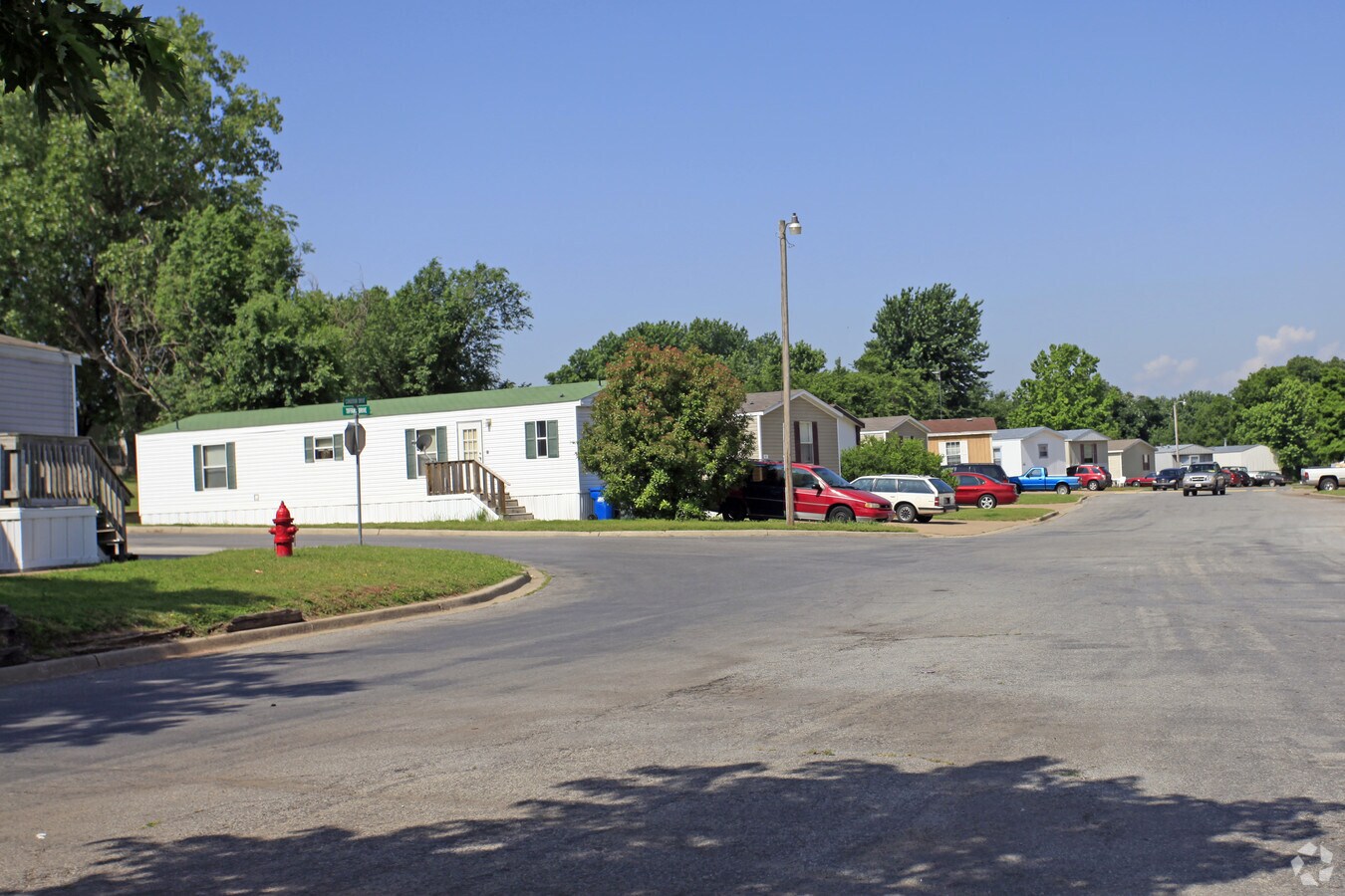 Photo - Golden Rule Apartments
