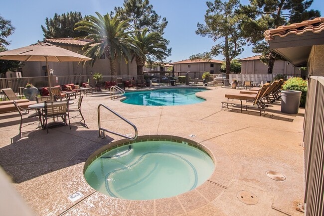 Photo - Bright Upgraded Kitchen in La Tierra 2 Bedroom 2 Bathroom Condo