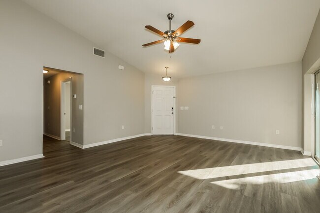 Photo - 11341 Southwind Lake Dr Casa