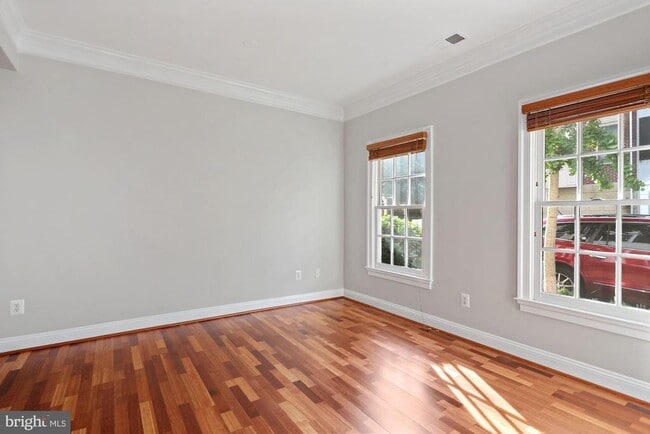 Photo - 27 Alexander St