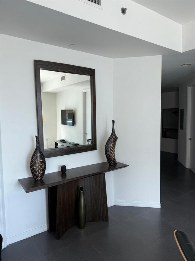 Photo - 55 SE 6th St Unit 4102