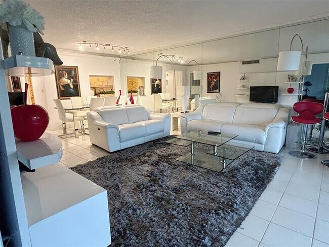 Photo - 605 Oaks Dr Condo Unit 101