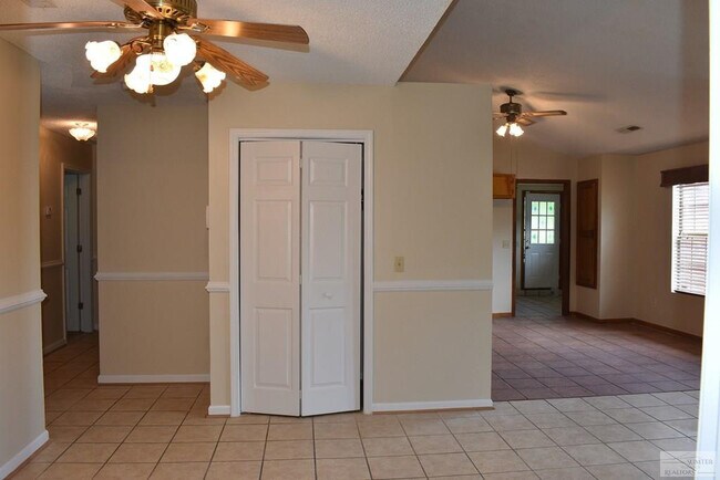 Photo - 5830 Lost Creek Dr