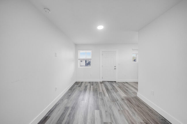 6040 NW 12th Ave