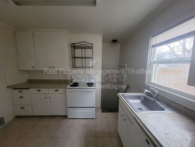 Photo - 1106 Williams Blvd