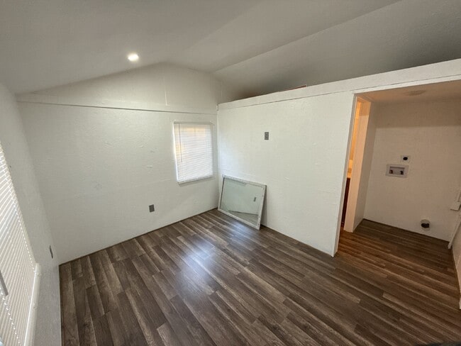 Photo - 131 Tallie Ct