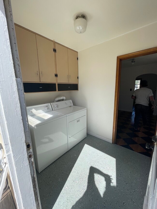 Photo - 1329 Locust St