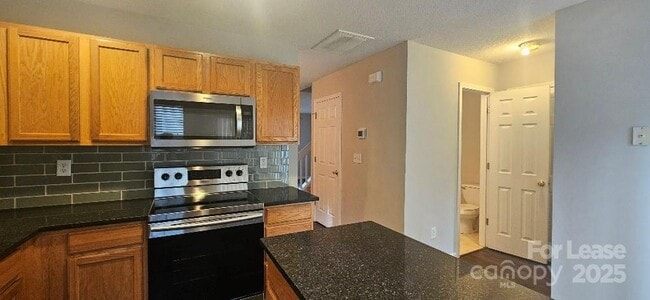 Photo - 6807 Juniper Tree St