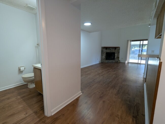 Photo - 5591 Greatpine Ln S