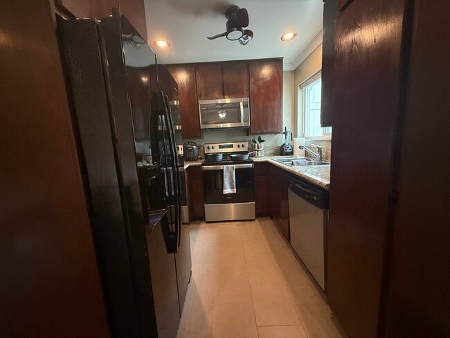 Photo - 6927 Amherst St Unidad 5