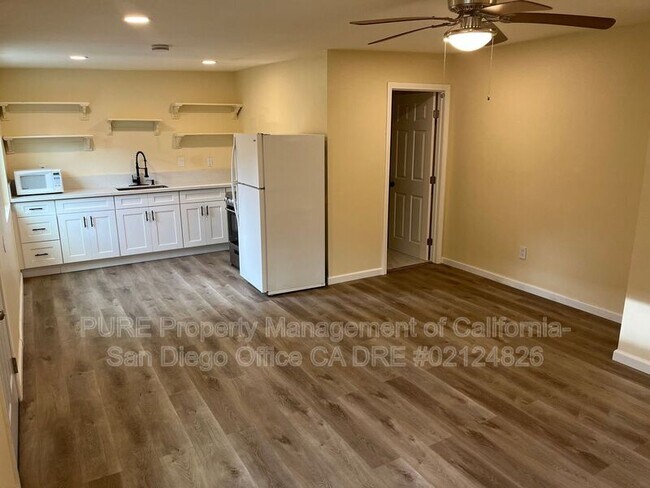 Photo - 134 Demona Pl